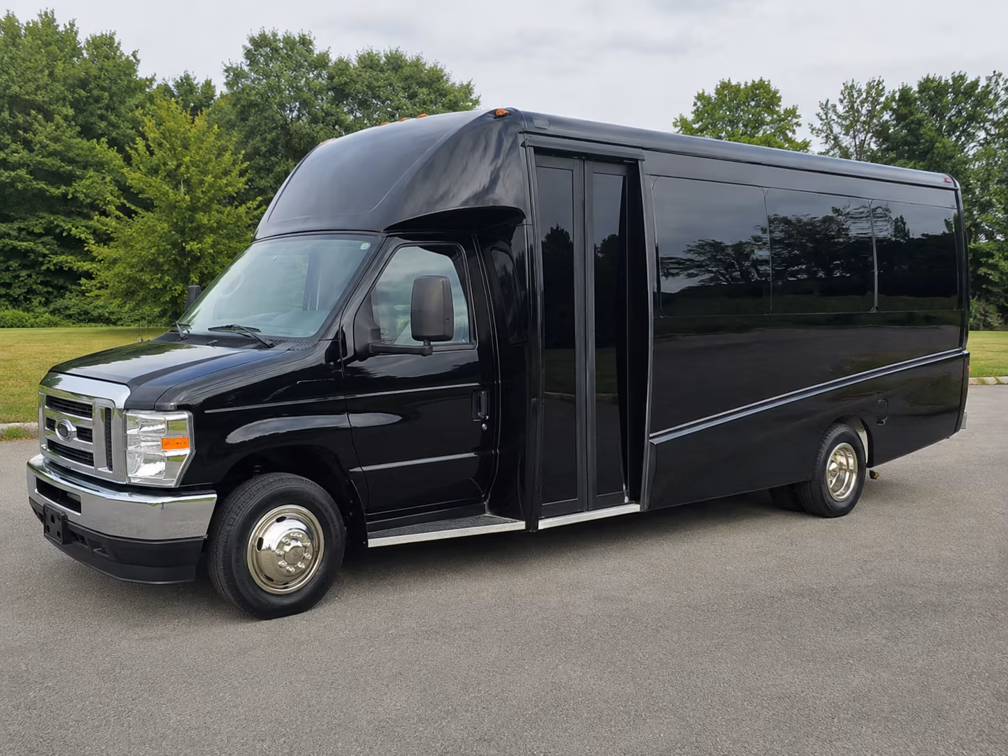 field trip buses for albuquerque high school and middle school groups